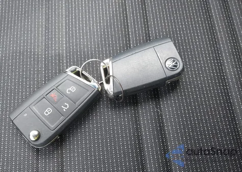 2023 Volkswagen Tiguan 2.0T S z USA, uszkodzony, nr VIN 3VVFB7AX3PM071114